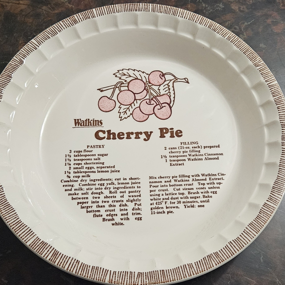 Watkins Cherry Pie Plate - White